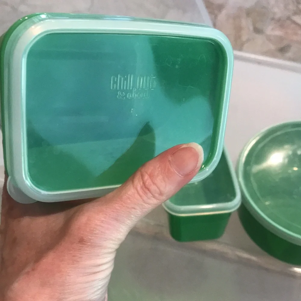 Chill Out & About Cooler  14-pc Cooling Tray